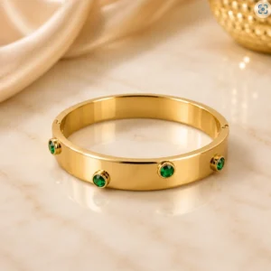 Crystal Dot Kada